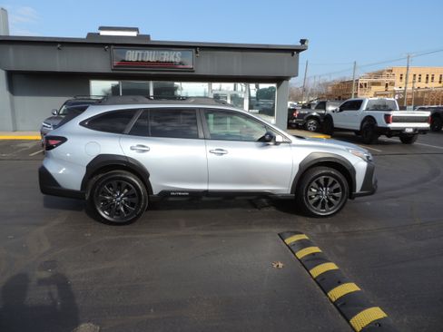Used 2023 Subaru Outback Onyx Edition XT image 3