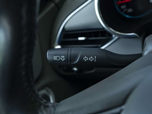 Used 2017 Chevrolet Malibu LT FWD image 23