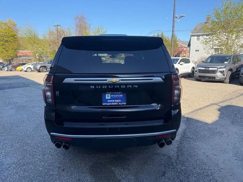 Used 2021 Chevrolet Suburban High Country AWD/4WD image 4