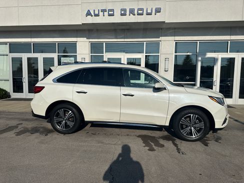 Used 2017 Acura MDX SH-AWD image 2