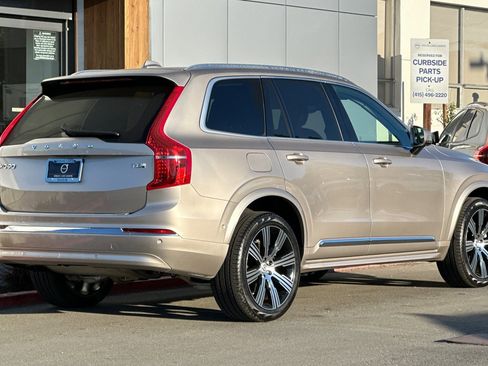 Used 2025 Volvo XC90 T8 Ultra w/ Protection Package Premier image 2