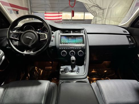 Used 2020 Jaguar E-PACE SE image 15