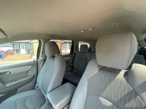 Used 2017 Chevrolet Traverse LS FWD image 20