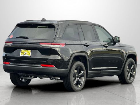 New 2025 Jeep Grand Cherokee Limited w/ Luxury Tech Group II image 5