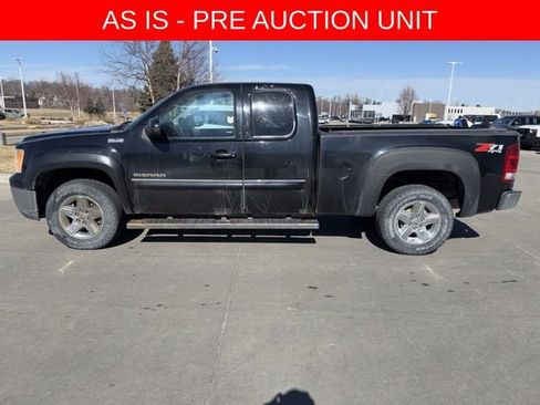 Used 2013 GMC Sierra 1500 SLE w/ All-Terrain Package image 6