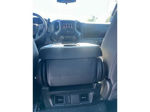 Used 2025 Chevrolet Silverado 1500 Custom Trail Boss w/ LPO, Dark Essentials Package image 13