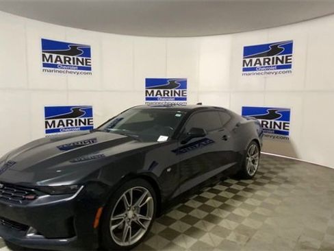 Used 2024 Chevrolet Camaro LT w/ RS Package image 6