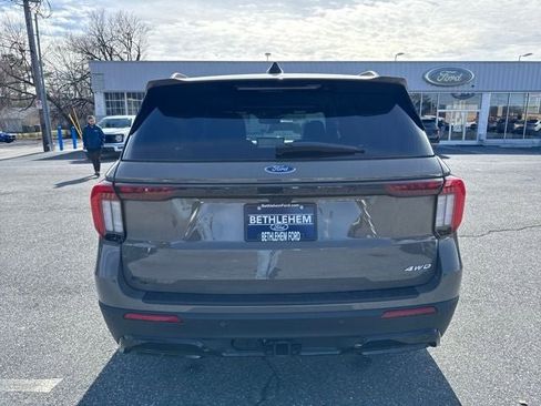 New 2026 Ford Explorer ST-Line w/ ST-Line Street Pack AWD/4WD image 4