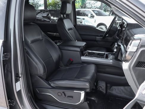 Used 2023 Ford F350 Lariat w/ Tow Technology Package image 43