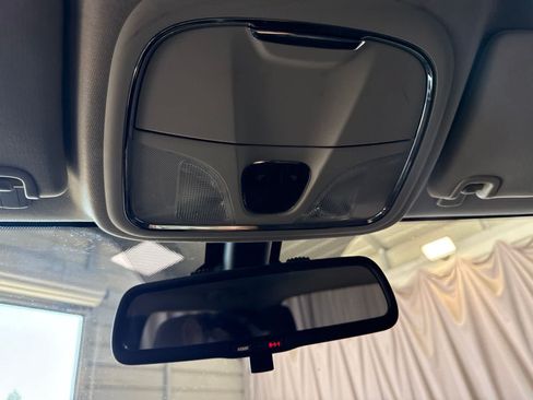 Used 2016 Jeep Cherokee Latitude FWD image 26