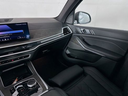 Used 2025 BMW X5 xDrive40i w/ Premium Package image 31