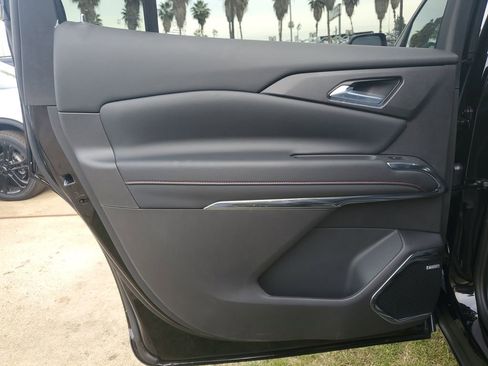 New 2026 Chevrolet Traverse Z71 w/ Enhanced Driving Package image 16