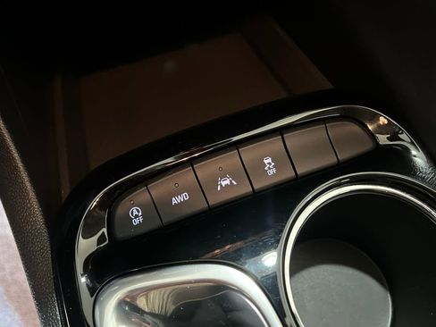 Used 2022 Buick Encore GX Select AWD/4WD image 29