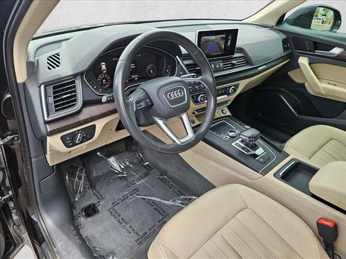 Used 2018 Audi Q5 2.0T Premium Plus w/ Premium Plus Package AWD/4WD image 10