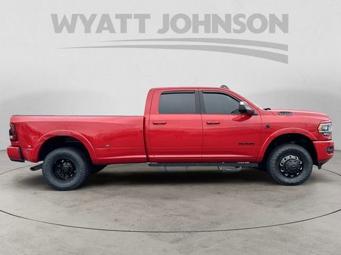 Used 2022 RAM 3500 Laramie w/ Max Tow Package AWD/4WD image 6
