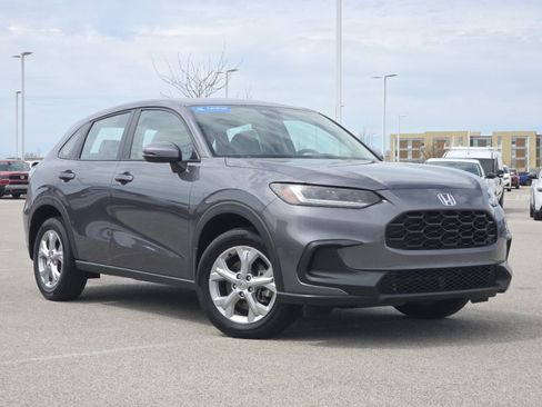 Used 2023 Honda HR-V LX image 2
