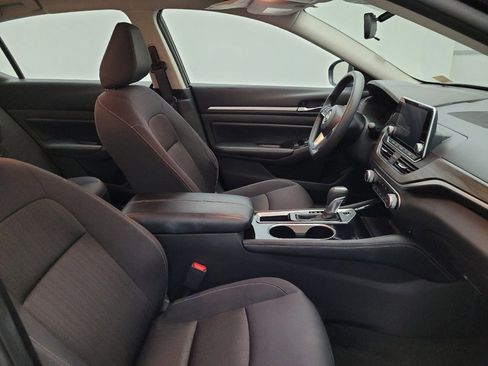 Used 2023 Nissan Altima 2.5 SV FWD image 21