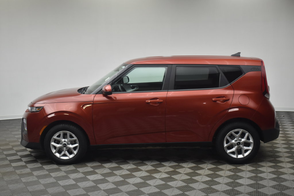 Used 2022 Kia Soul LX w/ Technology Package FWD image 8