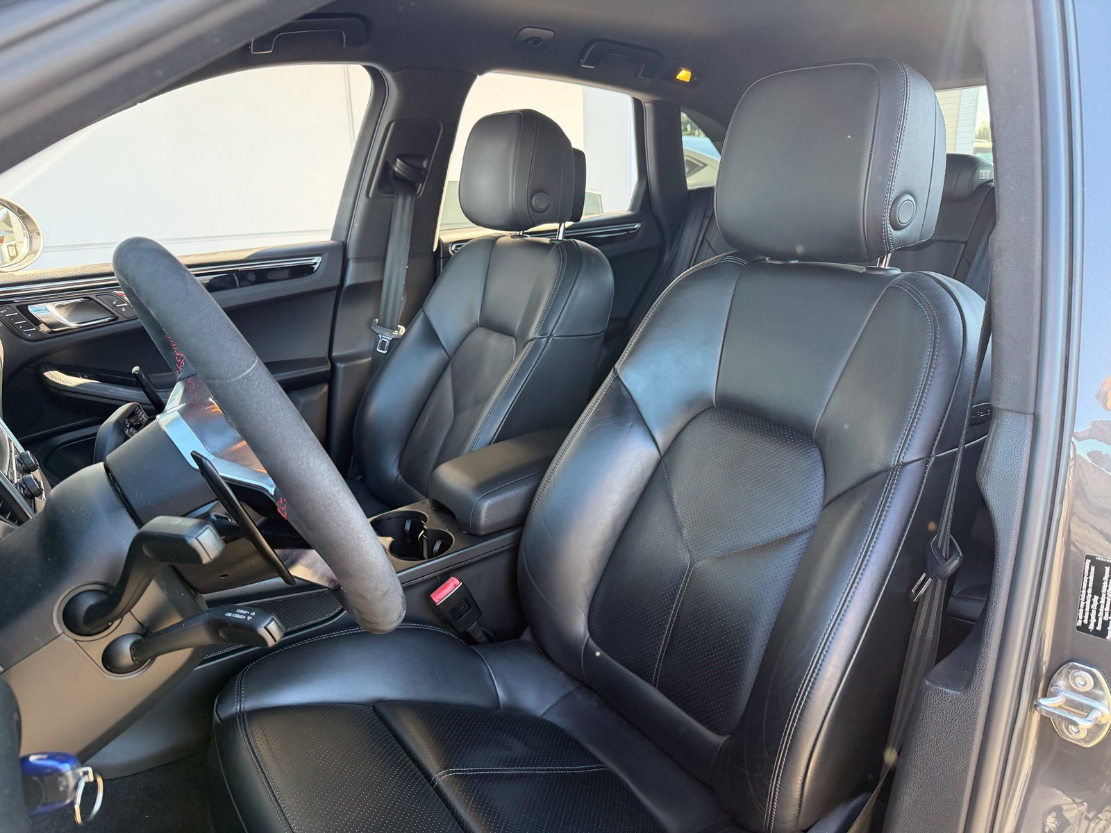 Used 2016 Porsche Macan S AWD/4WD image 11