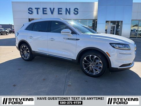 Used 2022 Lincoln Nautilus Reserve w/ Equipment Group 201A image 2