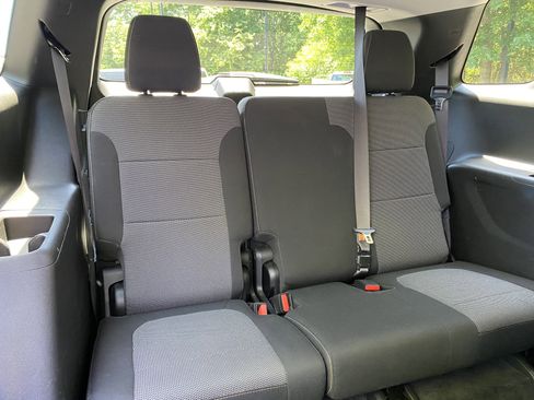 Used 2019 Chevrolet Traverse LT w/ LPO, Floor Liner Package AWD/4WD image 36