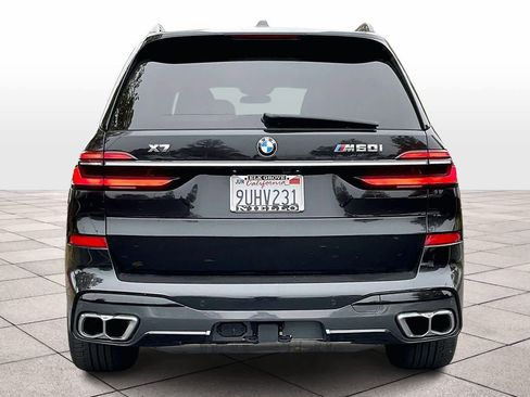 Used 2025 BMW X7 M60i image 7