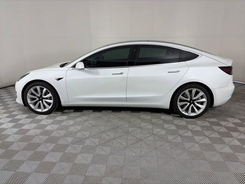 Used 2019 Tesla Model 3 AWD/4WD image 4