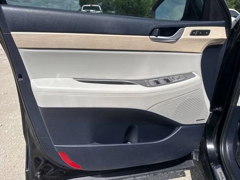 Used 2024 Hyundai Palisade Limited FWD image 18