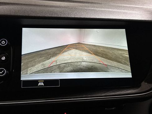 Used 2023 Buick Envision Essence FWD image 15