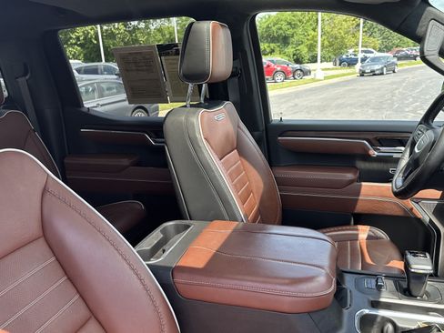 Used 2025 GMC Sierra 1500 Denali Ultimate AWD/4WD image 32