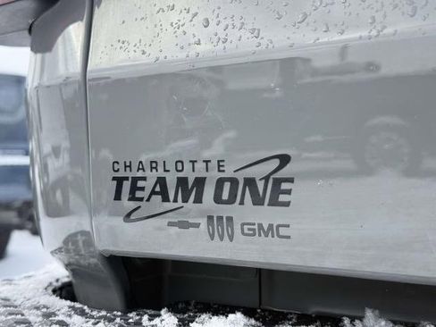 Used 2023 Jeep Gladiator Sport image 28