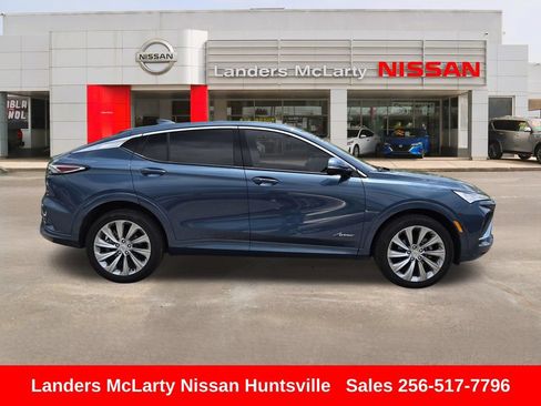 Used 2024 Buick Envista Avenir FWD image 2