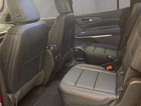 New 2026 Chevrolet Traverse Z71 w/ Enhanced Driving Package AWD/4WD image 28