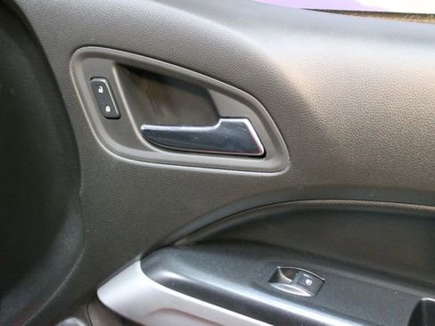Used 2015 Chevrolet Colorado LT w/ LT Convenience Package RWD image 9