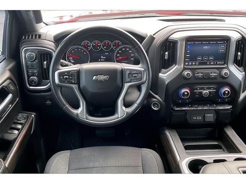 Used 2022 Chevrolet Silverado 1500 LT Trail Boss AWD/4WD image 5