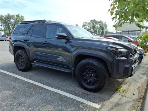 Used 2025 Toyota 4Runner TRD Off-Road Premium w/ Tow Technology Package AWD/4WD image 2
