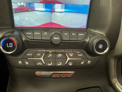 Used 2016 Chevrolet Corvette Z06 w/ 3LZ Preferred Equipment Group RWD image 17