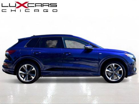 Used 2025 Audi Q4 e-tron Prestige w/ Black Optic Package AWD/4WD image 4