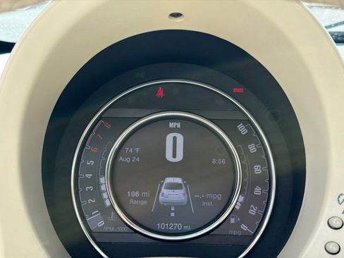 Used 2016 FIAT 500 Easy FWD image 17