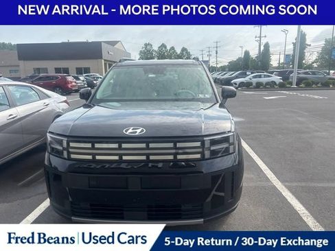 Used 2025 Hyundai Santa Fe SEL AWD/4WD image 3
