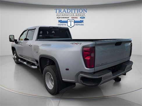Used 2021 Chevrolet Silverado 3500 LTZ w/ LTZ Plus Package image 3