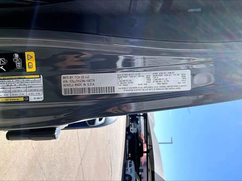 Certified 2022 Jeep Gladiator Mojave w/ LED Lighting Group image 32