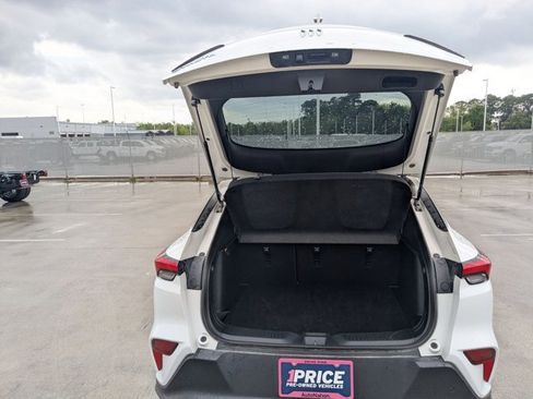 Used 2025 Buick Envista Preferred image 7