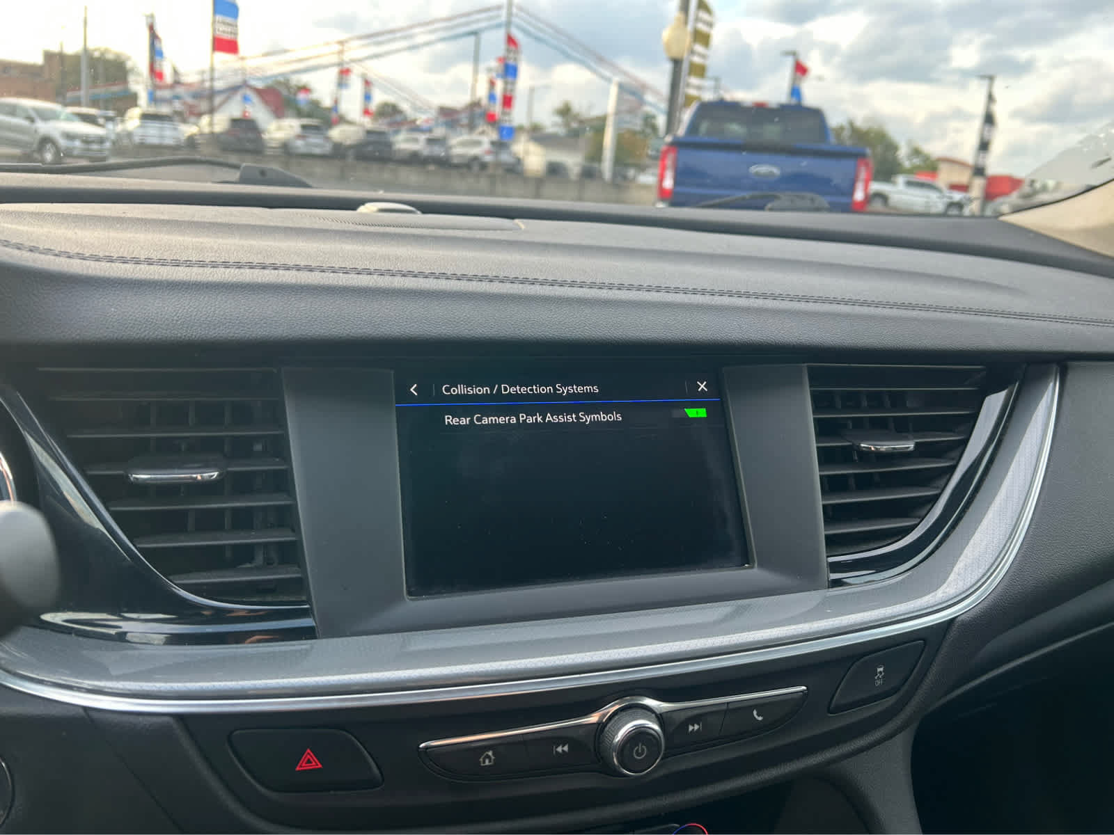 Used 2019 Buick Regal Preferred FWD image 30