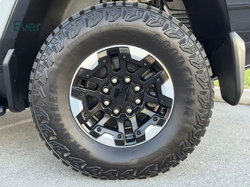 Used 2024 GMC Hummer EV 3X w/ Extreme Off-Road Package AWD/4WD image 25