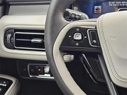 New 2026 Lincoln Aviator Reserve w/ Luxury Package image 26