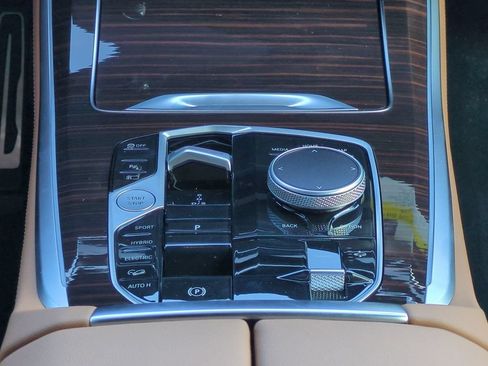 New 2026 BMW X5 xDrive50e w/ M Sport Package AWD/4WD image 19