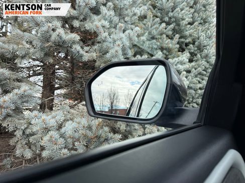 Used 2025 Ford Explorer Platinum w/ LUX Leather Package image 20