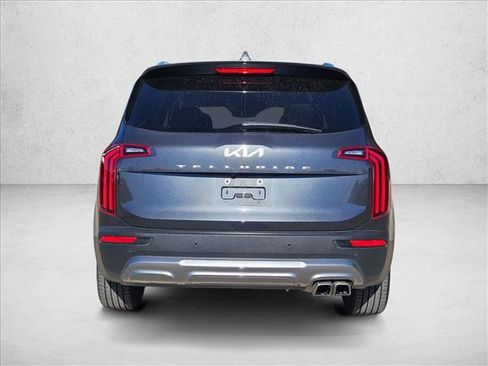 Used 2022 Kia Telluride EX w/ EX Premium Package image 6