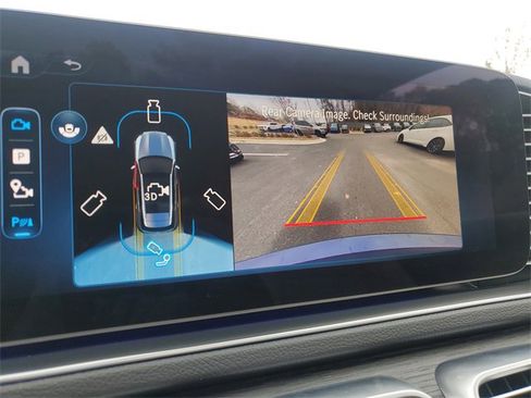 Used 2025 Mercedes-Benz GLE 450e 4MATIC image 31